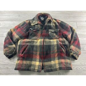 Vintage Woolrich Insulated Button Up Shacket Lined Plaid Men's Outdoor Warm